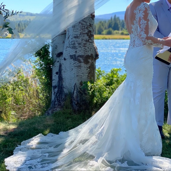 Eddy K Wedding Dress - Picture 4 of 5